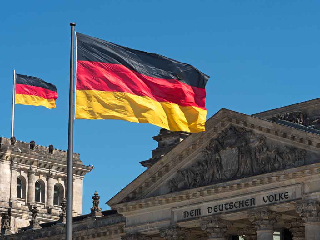 ALEMANIA PAGA POR ESTUDIAR SU IDIOMA Y VIVIR EN SU PAÍS